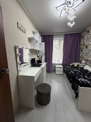 Продам трехкомнатную (3-комн.) квартиру, Лукина ул, 1А, Казань г