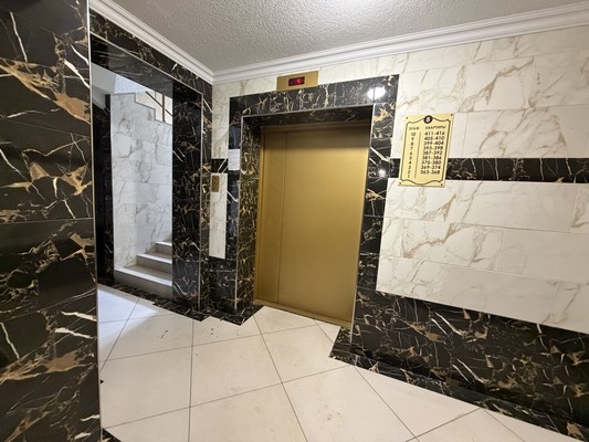 Продам двухкомнатную (2-комн.) квартиру, Романа Брянского ул, 6, Брянск г