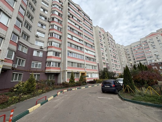 Продам двухкомнатную (2-комн.) квартиру, Романа Брянского ул, 6, Брянск г