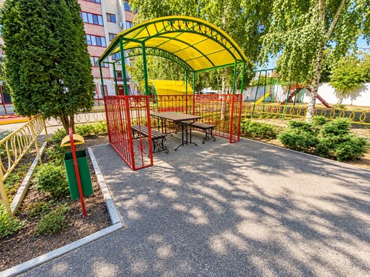 Продам двухкомнатную (2-комн.) квартиру, Ленинградская ул, 230, Тихорецк г