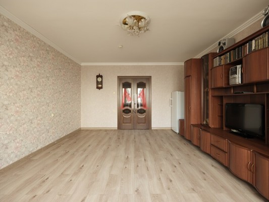 Продам многокомнатную квартиру, Маршала Захарова ул, 16к1 литера А, Санкт-Петербург г