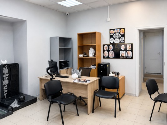 Продам торговое помещение 250 м2, Реки Фонтанки наб, Санкт-Петербург г