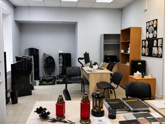 Продам торговое помещение 250 м2, Реки Фонтанки наб, Санкт-Петербург г