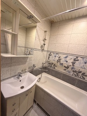 Продам двухкомнатную (2-комн.) квартиру, 46к1, Тельмана п