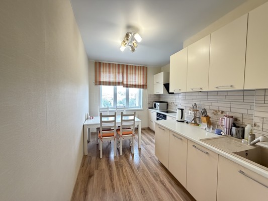 Продам двухкомнатную (2-комн.) квартиру, Профессора Камая ул, 10к1, Казань г