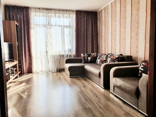 Продам двухкомнатную (2-комн.) квартиру, Грина ул, 35, Феодосия г