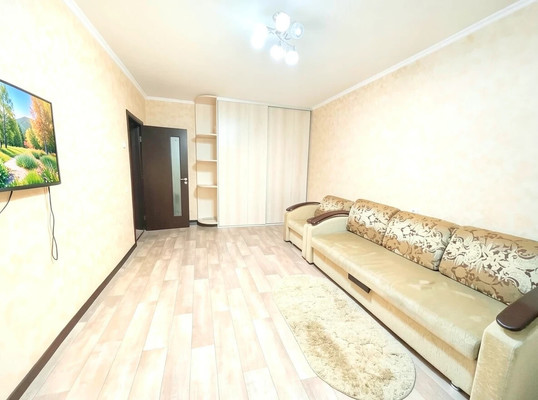 Продам однокомнатную (1-комн.) квартиру, Юлиуса Фучика ул, 83, Казань г