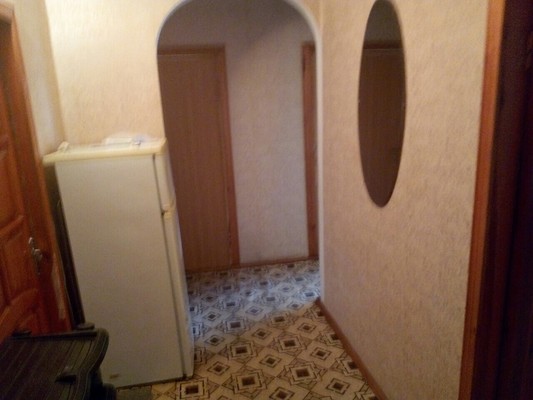 Продам двухкомнатную (2-комн.) квартиру, Залесская ул, 76, Симферополь г