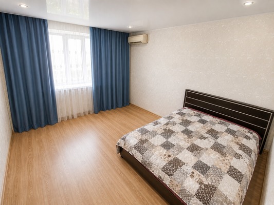 Продам двухкомнатную (2-комн.) квартиру, Калинина ул, 88, Тихорецк г