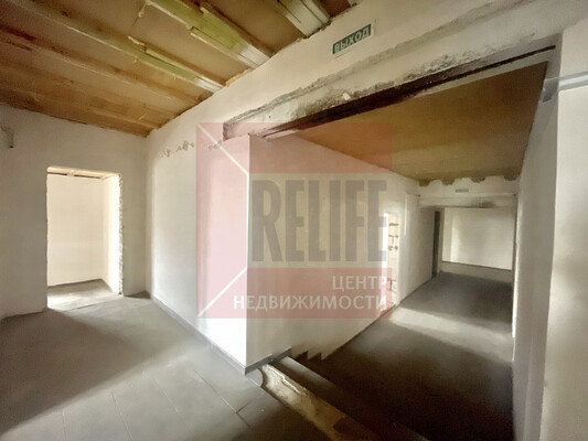 Продам коммерческое помещение 1 185 м2, 19-й (ПГК Лада тер) ряд, к 1, Калининград г