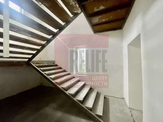 Продам коммерческое помещение 1 185 м2, 19-й (ПГК Лада тер) ряд, к 1, Калининград г