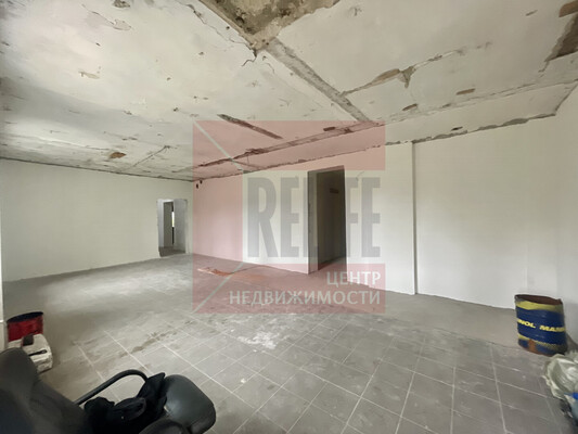 Продам коммерческое помещение 1 185 м2, 19-й (ПГК Лада тер) ряд, к 1, Калининград г