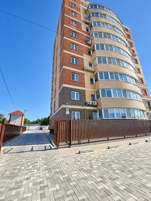 Продам однокомнатную (1-комн.) квартиру, Колхозная ул, 52к2, Тихорецк г