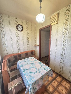 Продам однокомнатную (1-комн.) квартиру, Комарова ул, 17, Зеленодольск г