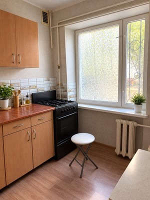 Продам двухкомнатную (2-комн.) квартиру, Кирова пр-кт, 41, Симферополь г