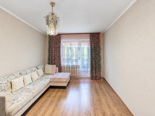 Продам однокомнатную (1-комн.) квартиру, Куприна ул, 22, Калининград г