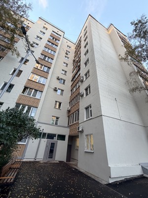 Продам трехкомнатную (3-комн.) квартиру, Вишневского ул, 59, Казань г