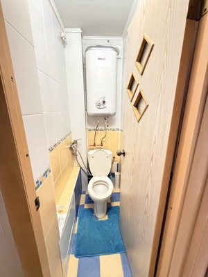 Продам трехкомнатную (3-комн.) квартиру, Вишневского ул, 59, Казань г