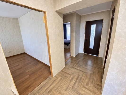 Продам трехкомнатную (3-комн.) квартиру, Краснооктябрьская ул, 50ка, Тихорецк г