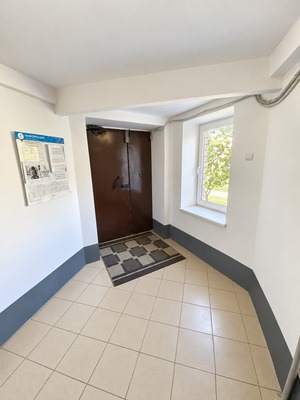 Продам трехкомнатную (3-комн.) квартиру, Краснооктябрьская ул, 50ка, Тихорецк г