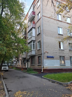 Продам трехкомнатную (3-комн.) квартиру, 2-й Новоподмосковный пер, 10к2, Москва г