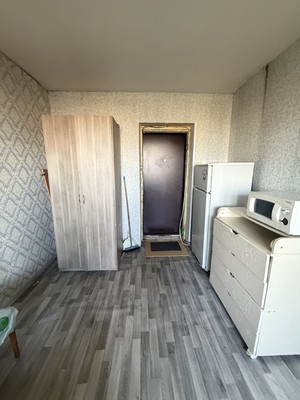 Сдам комнату в 5-комн. квартире, Заводской пр-кт, 38, Колпино г