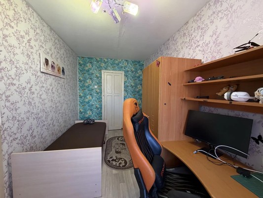 Продам двухкомнатную (2-комн.) квартиру, Постникова ул, 10, Фокино г