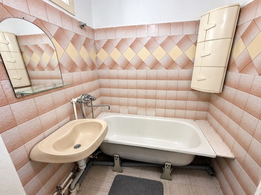 Продам однокомнатную (1-комн.) квартиру, Гоголя ул, 69, Тихорецк г