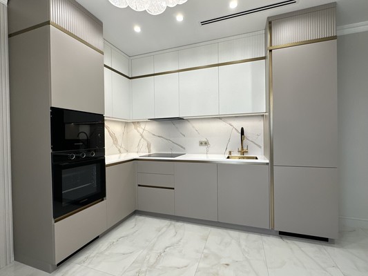 Продам трехкомнатную (3-комн.) квартиру, Калинина ул, 114, Тихорецк г