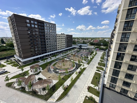 Продам трехкомнатную (3-комн.) квартиру, Калинина ул, 114, Тихорецк г