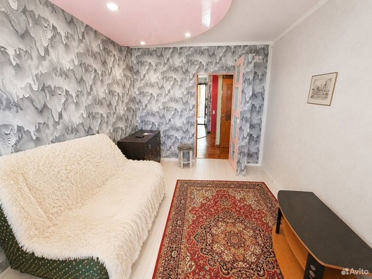 Продам трехкомнатную (3-комн.) квартиру, Гоголя ул, 69, Тихорецк г