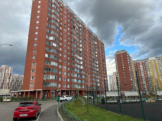 Продам однокомнатную (1-комн.) квартиру, Лавриненко ул, 3кА, Москва г