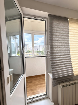Продам трехкомнатную (3-комн.) квартиру, Новокосинская ул, 37, Москва г