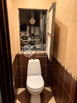 Продам трехкомнатную (3-комн.) квартиру, Новокосинская ул, 37, Москва г
