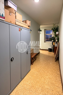 Продам трехкомнатную (3-комн.) квартиру, Новокосинская ул, 37, Москва г