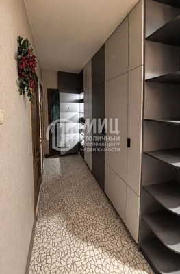 Продам трехкомнатную (3-комн.) квартиру, Новокосинская ул, 37, Москва г