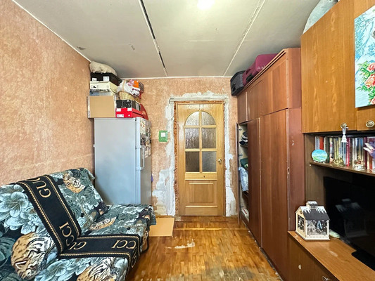 Продам двухкомнатную (2-комн.) квартиру, Оборонная ул, 4, Санкт-Петербург г