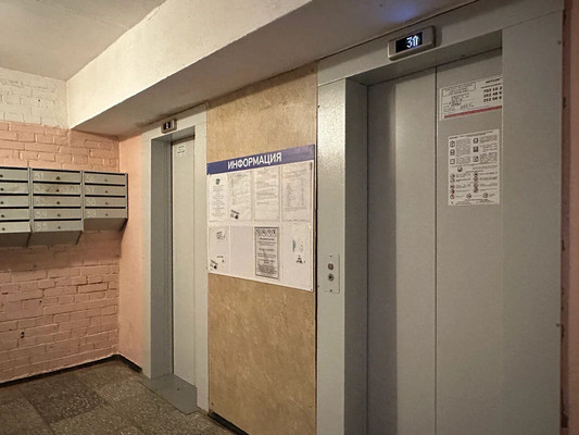 Продам двухкомнатную (2-комн.) квартиру, Оборонная ул, 4, Санкт-Петербург г