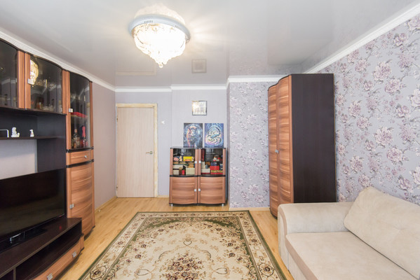 Продам трехкомнатную (3-комн.) квартиру, Космонавтов пр-кт, 9, Ростов-на-Дону г