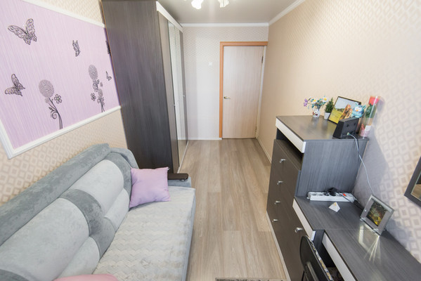 Продам трехкомнатную (3-комн.) квартиру, Космонавтов пр-кт, 9, Ростов-на-Дону г