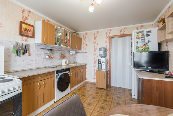 Продам трехкомнатную (3-комн.) квартиру, Космонавтов пр-кт, 9, Ростов-на-Дону г
