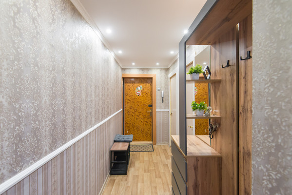 Продам трехкомнатную (3-комн.) квартиру, Космонавтов пр-кт, 9, Ростов-на-Дону г