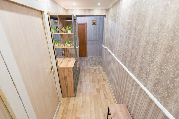 Продам трехкомнатную (3-комн.) квартиру, Космонавтов пр-кт, 9, Ростов-на-Дону г