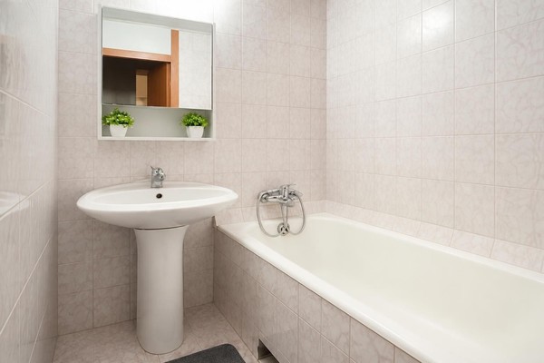 Продам трехкомнатную (3-комн.) квартиру, Космонавтов пр-кт, 9, Ростов-на-Дону г
