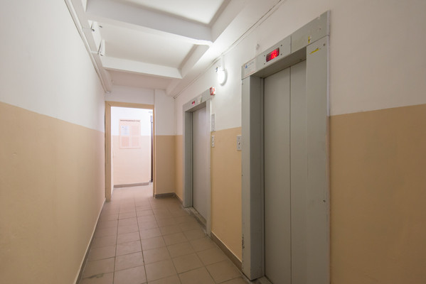Продам трехкомнатную (3-комн.) квартиру, Космонавтов пр-кт, 9, Ростов-на-Дону г