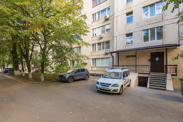 Продам трехкомнатную (3-комн.) квартиру, Космонавтов пр-кт, 9, Ростов-на-Дону г