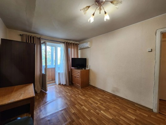 Продам однокомнатную (1-комн.) квартиру, Ульянова Дмитрия ул, 16, Ялта г
