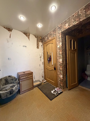 Продам трехкомнатную (3-комн.) квартиру, Полюстровский пр-кт, 23а, Санкт-Петербург г