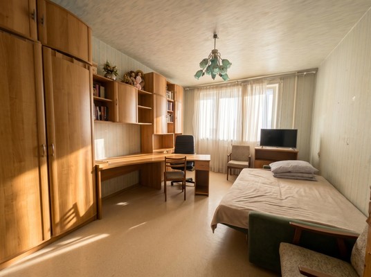 Продам многокомнатную квартиру, Верхние Поля ул, 10, Москва г