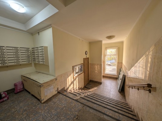 Продам многокомнатную квартиру, Верхние Поля ул, 10, Москва г